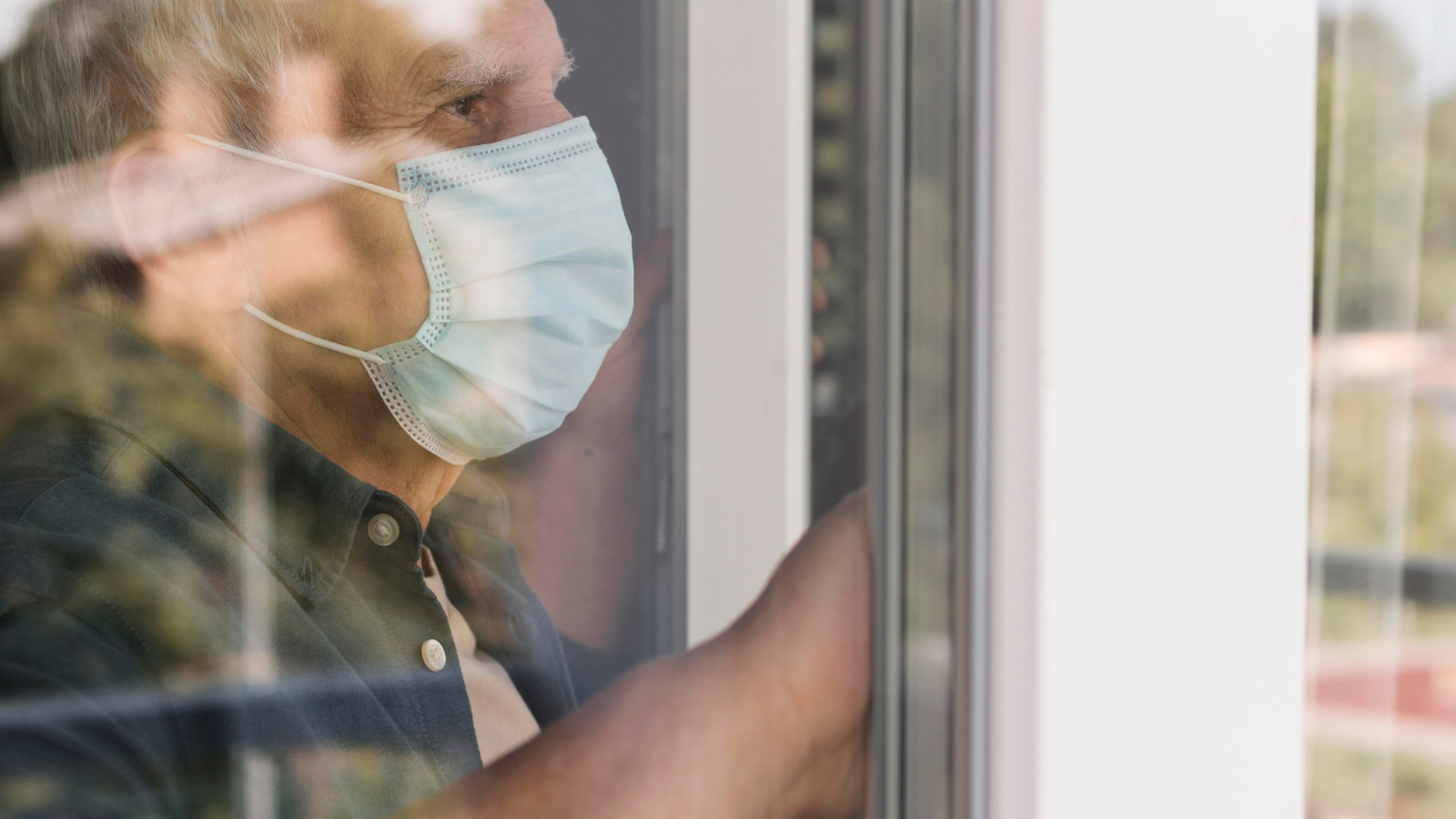 <h5>OUR REPORTS</h5><h4>PPE SHORTAGES</h4><p>Seven months into the pandemic, 20 percent of homes lacked enough supplies</p><p><a href="/feature/usp/nursing-home-safety-during-covid-ppe-shortages" style='text-decoration:underline!important;'>Learn more</a></p>