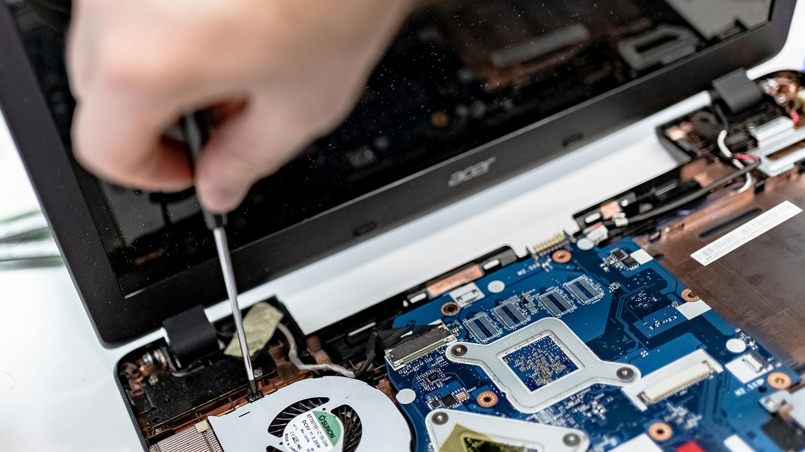<h4>Right To Repair</h4><p>Tech and other companies too often make things hard to repair. We're backing Right To Repair laws, so you don’t have to throw away so much old stuff and buy so much new stuff.</p><em>Pixabay.com</em>